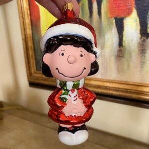 Peanuts’ LUCY glass ornament